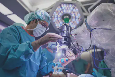 FAROS technology in the hands of our surgeon collaborators.