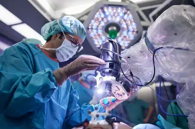 FAROS technology in the hands of our surgeon collaborators.